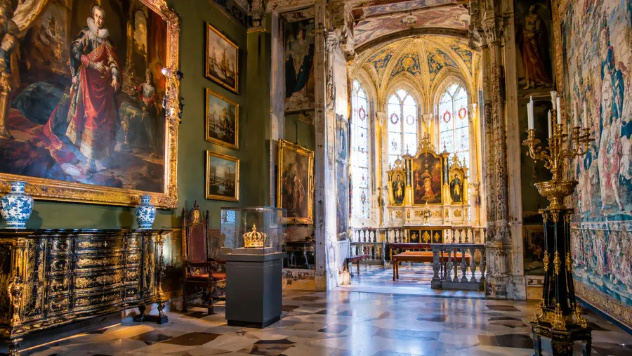 Inside Frederiksborg Castle: Museum, Chapel and Art